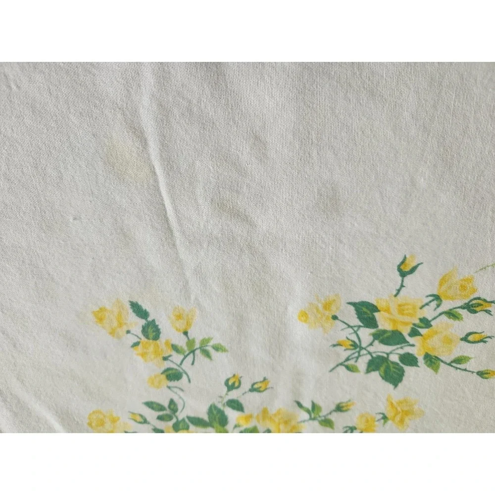 Vtg 50s Wilendur Printed Cotton Tablecloth Yellow Roses 66